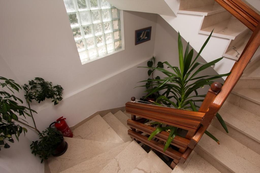 Apartments And Rooms Porto Ražanj Стая снимка