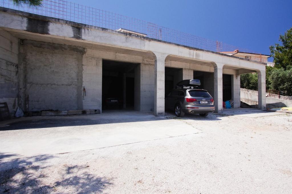 Apartments And Rooms Porto Ražanj Екстериор снимка